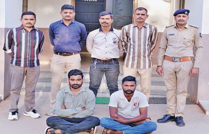 દંપતી પર હુમલો કરી લૂંટ કરનાર બે આરોપીના બે દિવસના રિમાન્ડ મંજૂર