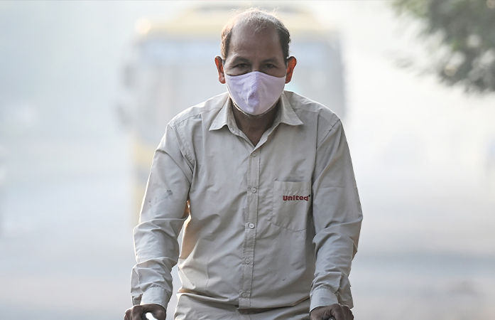 દિલ્હીમાં AQI 425 પહોંચતા ગ્રેપ-3 લાગુ, શ્વાસ લેવો પણ મુશ્કેલ, શાળા-કૉલેજો બંધ થઈ શકે!
