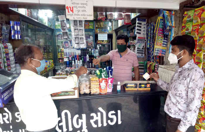 પાન-ફાકી ઉપરાંત હવે ચા-નાસ્તો દુકાને ઉભા રહીને ખાવાની મનાઈ