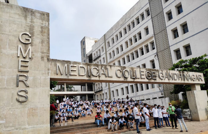 Govt withdraws fee hike from 13 medical colleges in Gujarat
