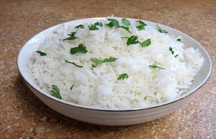 ભાત ખાવાથી નથી વધતું વજન, આ રીતે રાંધશો તો પોષકતત્વો પણ જળવાઇ રહેશે
