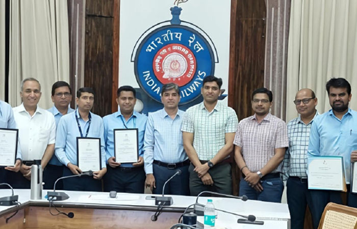 ઓખા-દહેરાદૂન ટ્રેનની દુર્ઘટના અટકાવી 1200 મુસાફરો પરથી મોટી ઘાત ટાળી