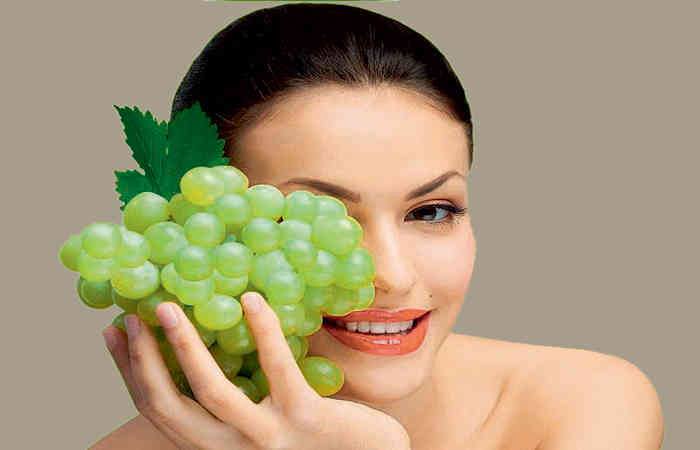 સુંદરતા નિખારે લીલી દ્રાક્ષ