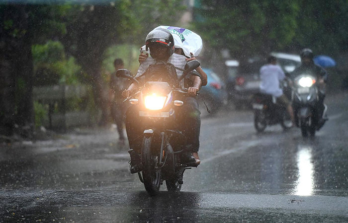 Heavy rains lash Ahmedabad, parts of Gujarat