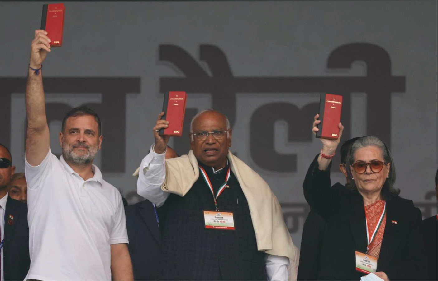કોંગ્રેસની મહારેલી | રાહુલ ગાંધીએ કહ્યું- PM મોદીની ચોરી પકડાઈ, પ્રિયંકા ગાંધીનો આરોપ- 65 લાખ વોટ કાપ્યા
