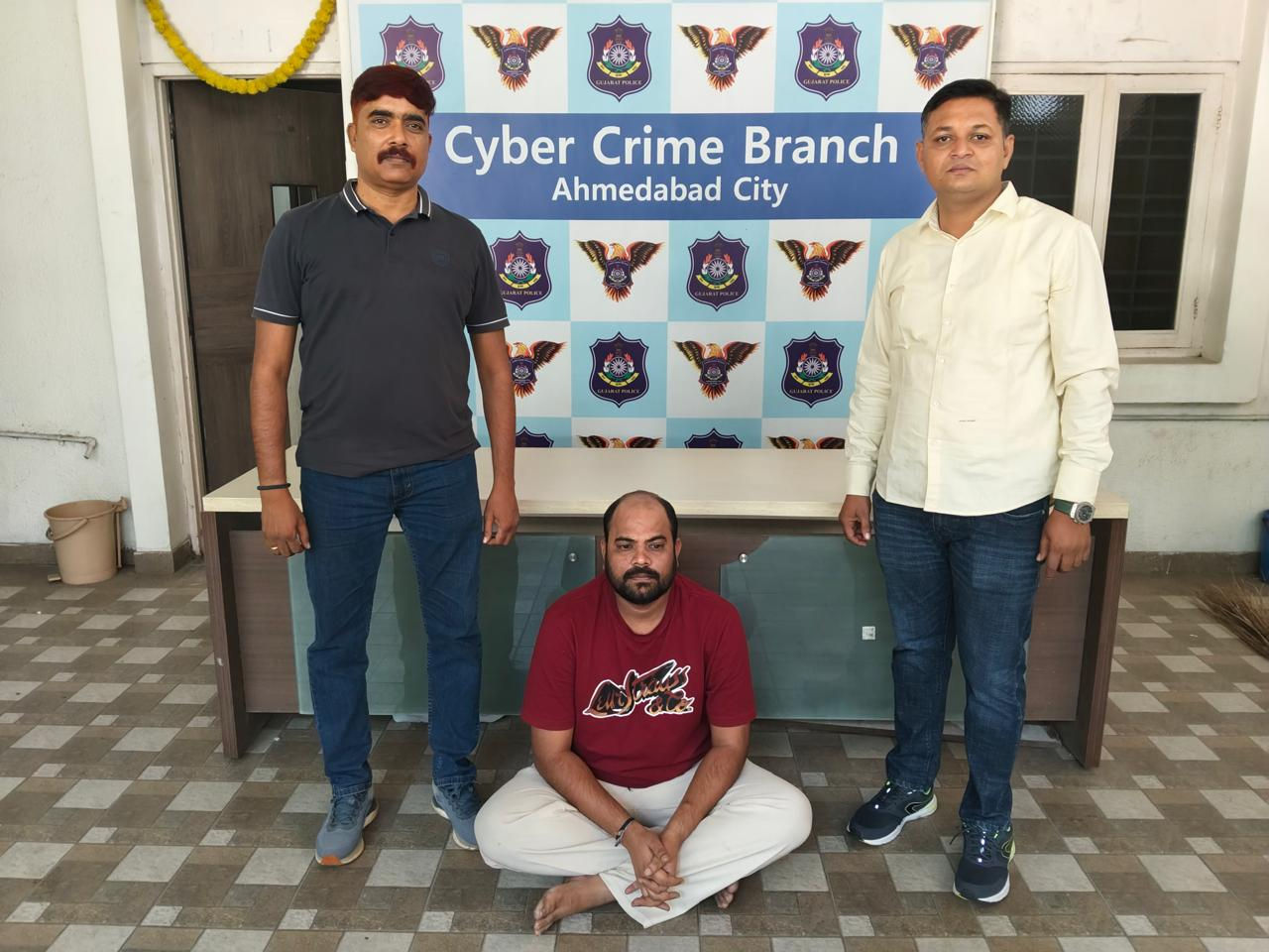 ચાઇનીઝ ગેંગ માટે ગેટ કિપર તરીકે કામ કરતા મુખ્ય એજન્ટની ધરપકડ