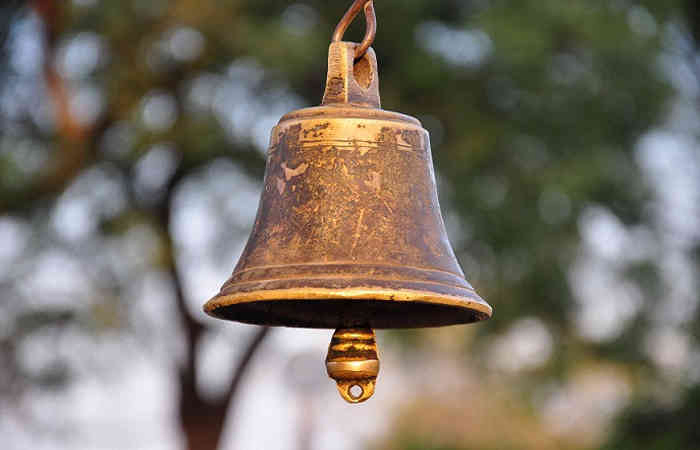 સુરત: દામકા, વાંસવા અને જુનાગામના છ મંદિરના પિત્તળનો ઘંટ ચોરી તસ્કરો ફરાર