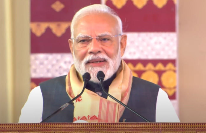 'કોઈ મને ગમે તેટલા અપશબ્દો કહે, હું શિવ ભક્ત, ઝેર પી જાઉં છું', PM મોદીનો આસામથી કોંગ્રેસ પર કટાક્ષ