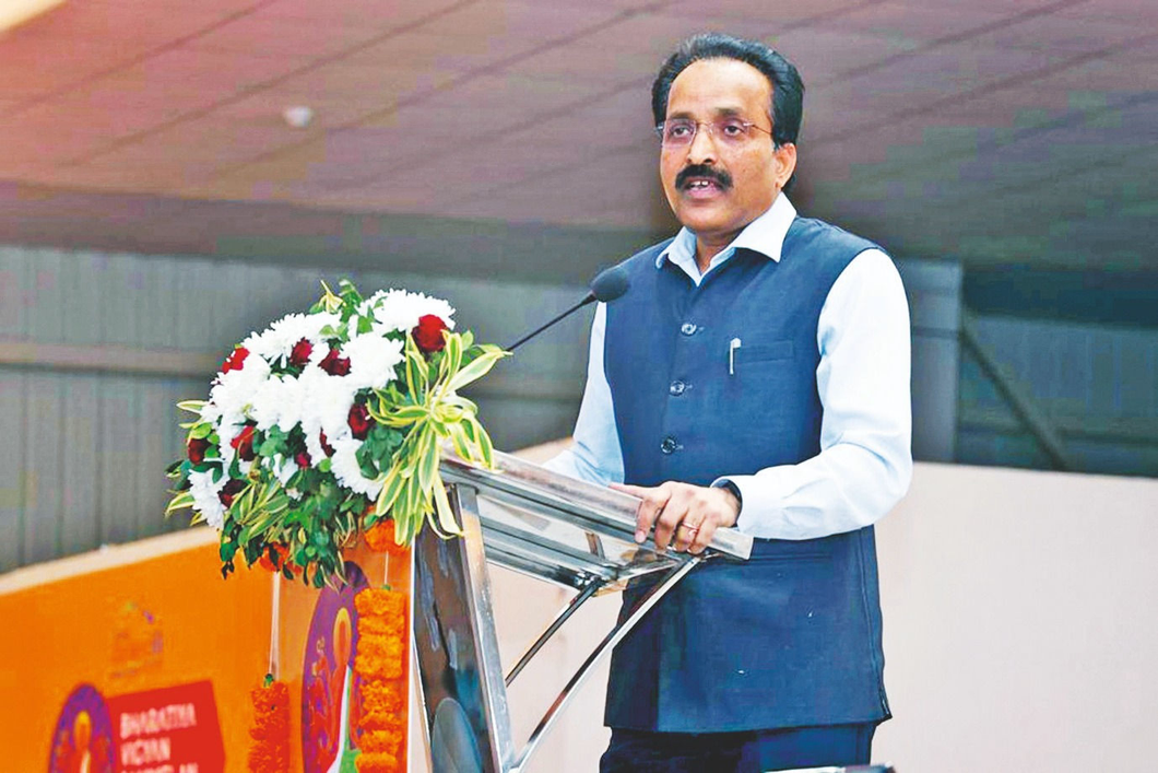 ISRO chair S Somanath visits Ahmedabad, talks about AI, India’s brain drain