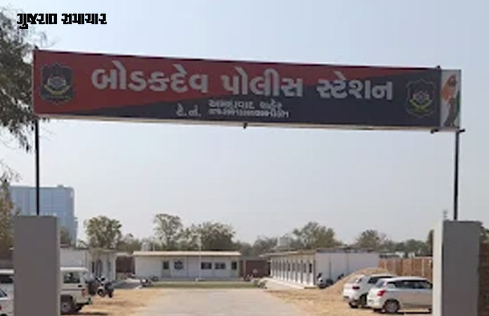 અમદાવાદ: થલતેજમાં માસૂમ બાળકોની હાજરીમાં જ પતિએ પત્ની પર છરીના ઘા ઝીંક્યા, પરિણીતા હોસ્પિટલ ખસેડાઈ