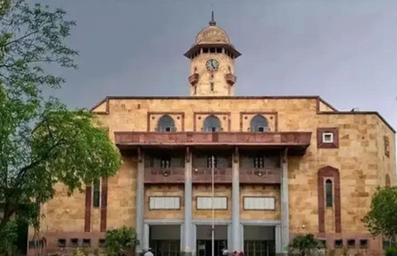 Girls secure majority of gold medals at Gujarat University’s 74th convocation