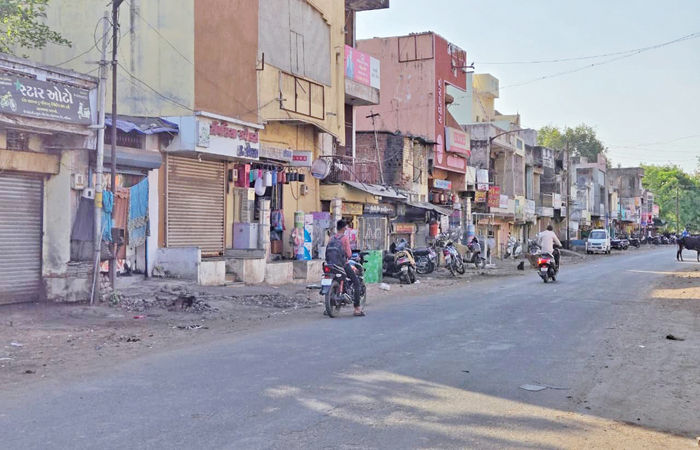 નડિયાદ શહેરના ન્યુ શોરક મીલ રોડ ઉપર 56 વર્ષથી ગેરકાયદે બાંધકામ