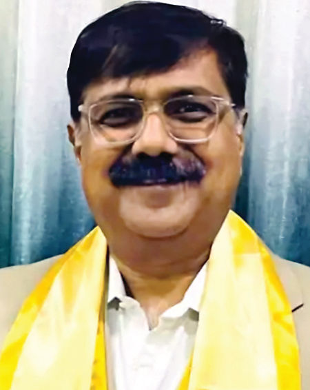 બળાત્કારના આરોપી સાયકિયાટ્રિસ્ટ ચિરાગ બારોટને શોધવા ફાર્મ,મકાન અને ક્લિનિક પર દરોડા