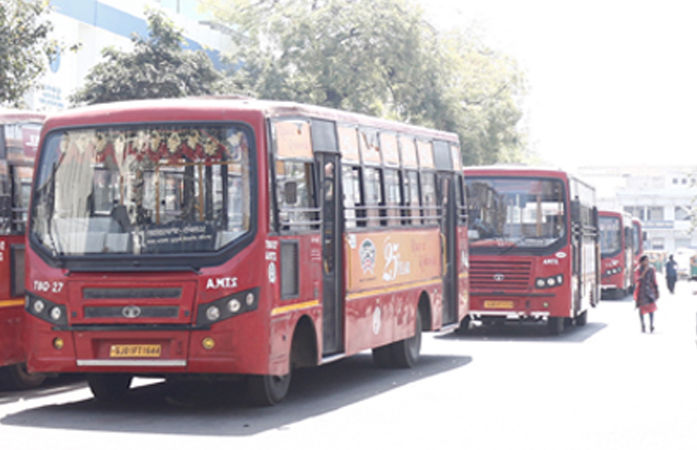 અમદાવાદ: દિવાળીના તહેવારમાં ત્રણ દિવસ AMTSમાં મફત મુસાફરી કરી શકાશે, સ્ટેન્ડિંગ કમિટીમાં દરખાસ્ત રજૂ કરાશે