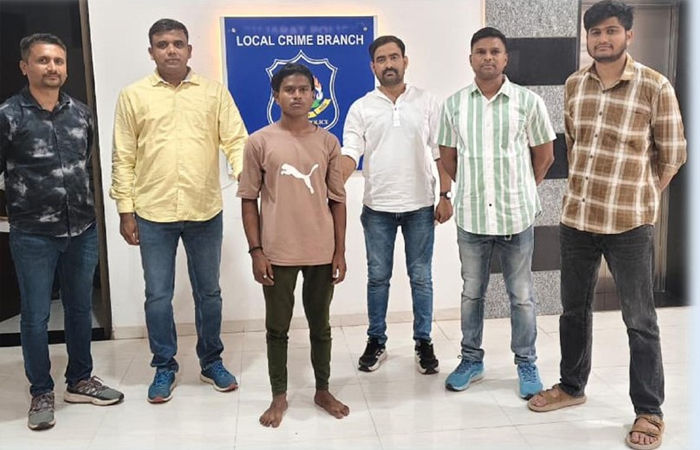 ભરૂચ એલસીબીએ ઘરફોડ ચોરીના આરોપીને ગોધરાથી ઝડપી પાડ્યો, હજુ બે ફરાર