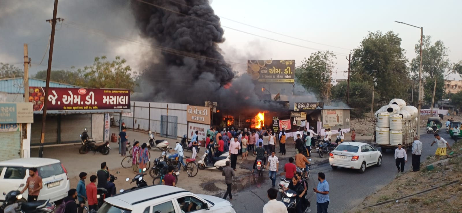 Two fire incidents reported within an hour in Gandhinagar’s Kalol