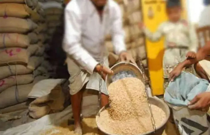 76 lakh families dependent on free ration in ‘Vibrant’ Gujarat: Reality check