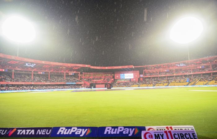 RCBના કારણે મહિલા વર્લ્ડ કપ સંકટમાં! કર્ણાટક સરકારે સ્ટેડિયમ પર લગાવ્યો પ્રતિબંધ, ICC-BCCI બંને મુશ્કેલીમાં