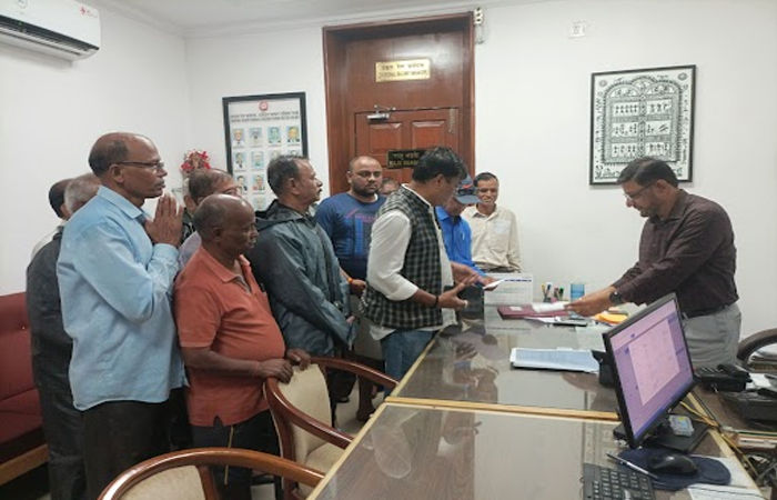 ગણેશ ઉત્સવ માટે શરૂ કરાયેલી વડોદરાથી મુંબઈની ટ્રેન કાયમી ધોરણે ચાલુ રાખવા અખિલ મહારાષ્ટ્ર યુવક સંગઠનની રજુઆત