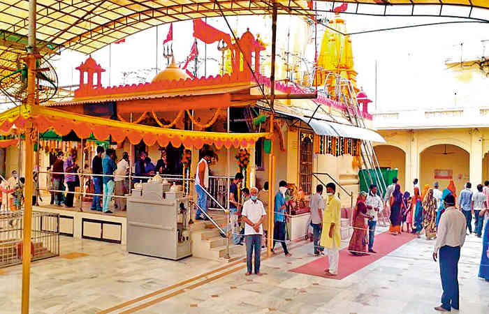 ખેડબ્રહ્મા અંબિકા માતાજી મંદિરે 25 હજાર ભક્તોએ દર્શન કર્યા
