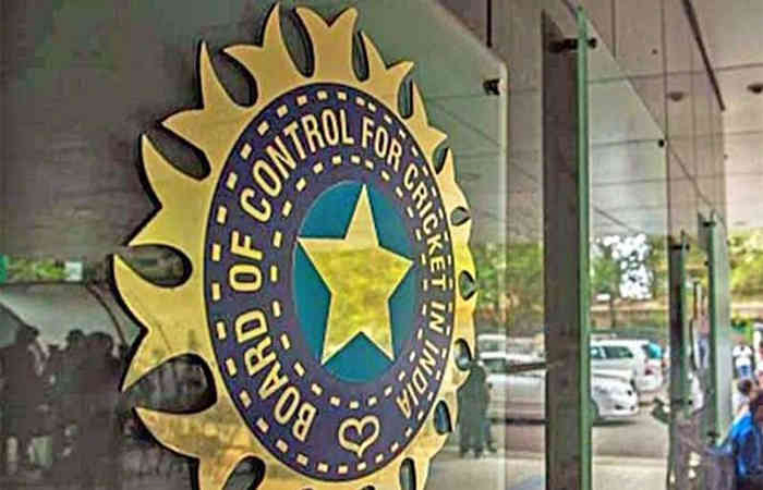 BCCIને આખરે બ્રહ્મજ્ઞાન લાદ્યુ : IPL અધવચ્ચેથી રદ કરવી પડી