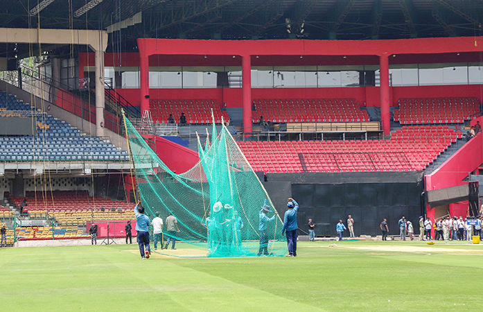 IPL માટે BCCIના 7 નવા નિયમો: ખેલાડીઓ પરિવાર કે મિત્રોને સાથે રાખી મુસાફરી નહીં કરી શકે
