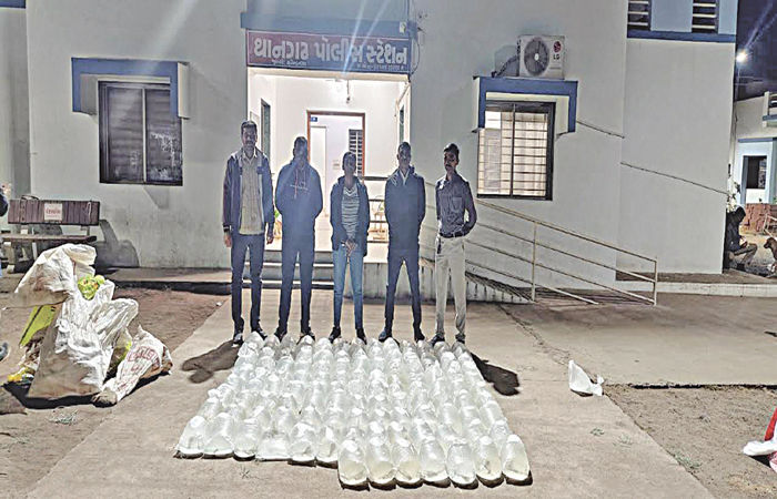 થાનના નળખંભામાંથી 620 લીટર દેશી દારૂ ઝડપાયો