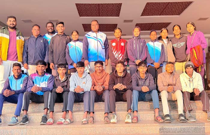 44મી જુ. નેશનલ ખો-ખો ચેમ્પિયનશિપ  માટે ગુજરાતની ટીમ વડોદરા રેલવે સ્ટેશનથી રવાના