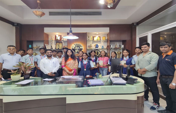 સુરત પાલિકાની સુમન શાળાની 12 ટીમો 'વર્લ્ડ સ્ટેમ એન્ડ રોબોટિકસ ઓલિમ્પિયાડ'ની નેશનલ ટુર્નામેન્ટમાં પહોંચી