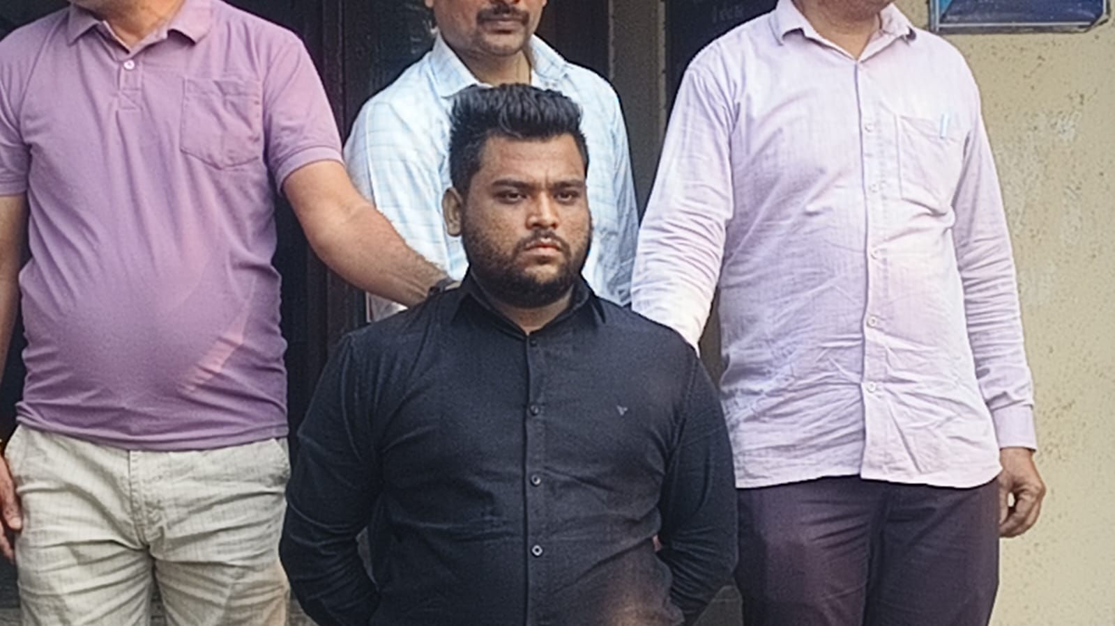 Ahmedabad sees another killing: man attacked by gang wielding swords, iron rods