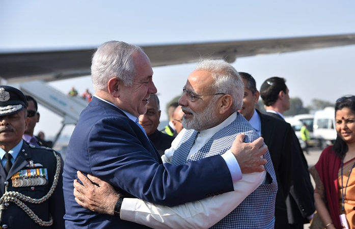 'નેતન્યાહૂને ગળે લગાવવા એ કાયરતા...', PM મોદીના ઈઝરાયલ પ્રવાસ પર ભડકી કોંગ્રેસ
