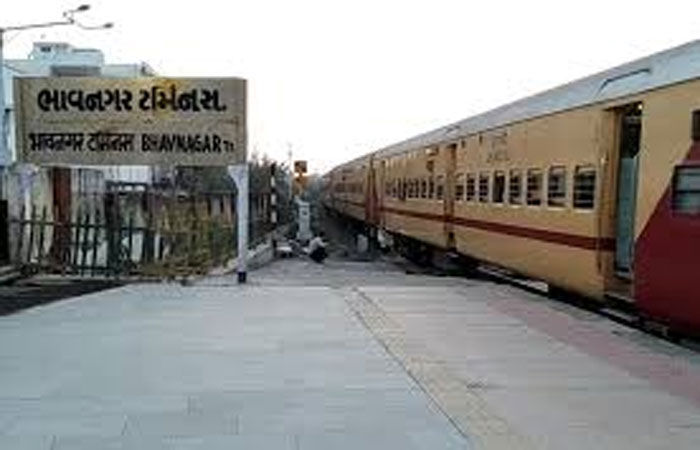 ભાવનગર ડિવિઝન થઈને ચાલતી 3 જોડી સ્પેશિયલ ટ્રેનોની ફ્રિક્વન્સી 31 ડિસેમ્બર સુધી લંબાવાઈ
