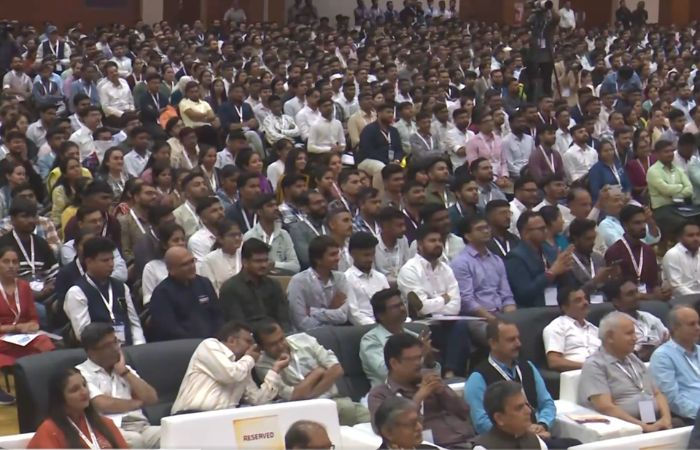 લાંબી પ્રતીક્ષા બાદ રાજ્યના 4473 ઉમેદવારોને સરકારી નોકરીના નિમણૂક પત્રો એનાયત, હજુ હજારો ભરતી પડતર