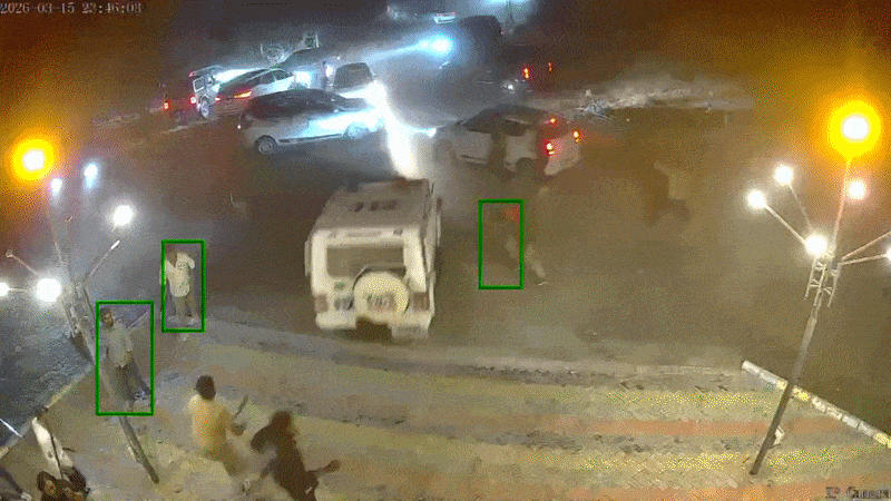 VIDEO: ગુજરાત પોલીસ માટે શરમજનક ઘટના! પાટણમાં 20 લોકોનું ટોળું જોઈને પોલીસ ભાગી