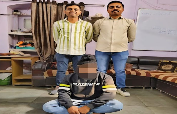 જામનગરમાં જુમ્મા મસ્જીદમાં થયેલી રોકડની ચોરીનો ભેદ ઉકેલાયો : એક આરોપીને પકડી પાડતી પોલીસ