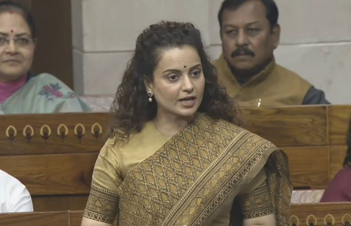 VIDEO: લોકસભામાં વોટ ચોરી અંગે બોલતા અચાનક કંગના રણૌત કેમ માફી માગવા લાગ્યા?