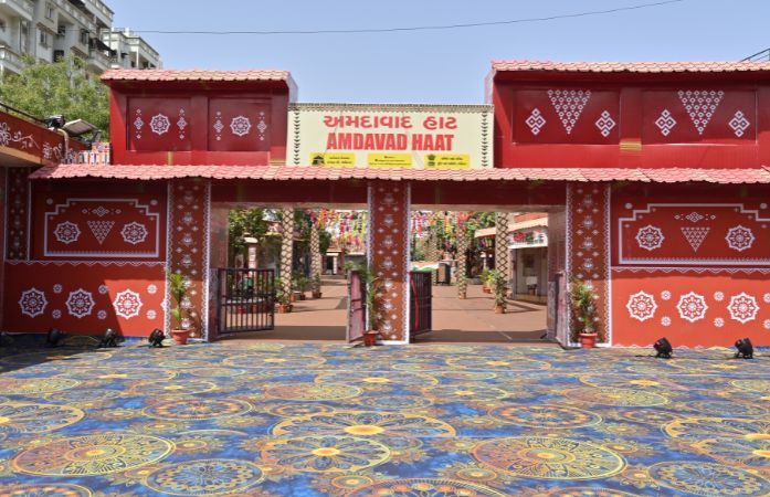 'વાઈબ્રન્ટ ગુજરાત'નો ફુગ્ગો ફૂટ્યો! 11 હજાર નાના ઉદ્યોગો પર તાળાં લાગતાં હજારો લોકો બેરોજગાર