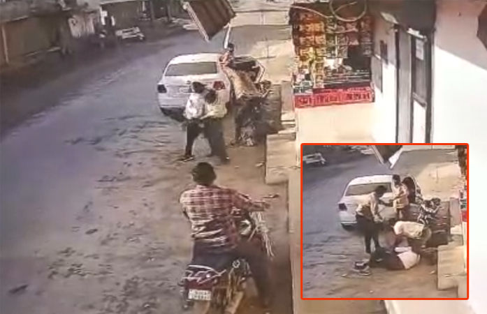 અમરેલી: લીલીયાના ક્રાંકચમાં બેંક ક્લાર્ક પર ધોળા દિવસે જીવલેણ હુમલો, યુવકના પગ ભાંગી નાખ્યા