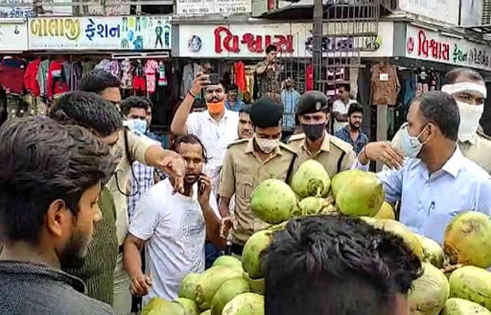 સુરત: દબાણ હટાવવા ગયેલી પાલિકાની ટીમ પર પથ્થરમારો
