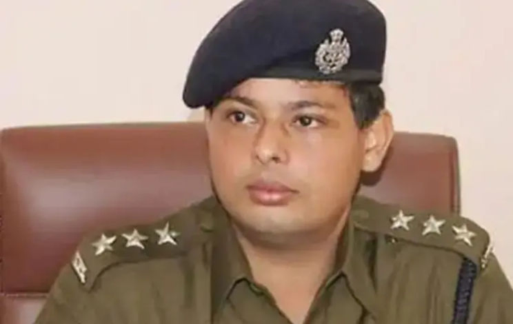 Amreli letter row: Three police official suspended, SMC takes over probe