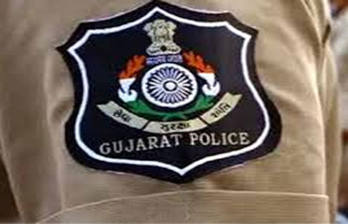 લોધિકાનાં PI અને 5 પોલીસમેનને સસ્પેન્ડ કરી દેવાયાં