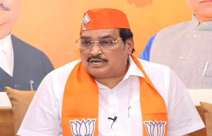 Gujarat BJP in damage control mode, CR Patil to join candidates on campaigns