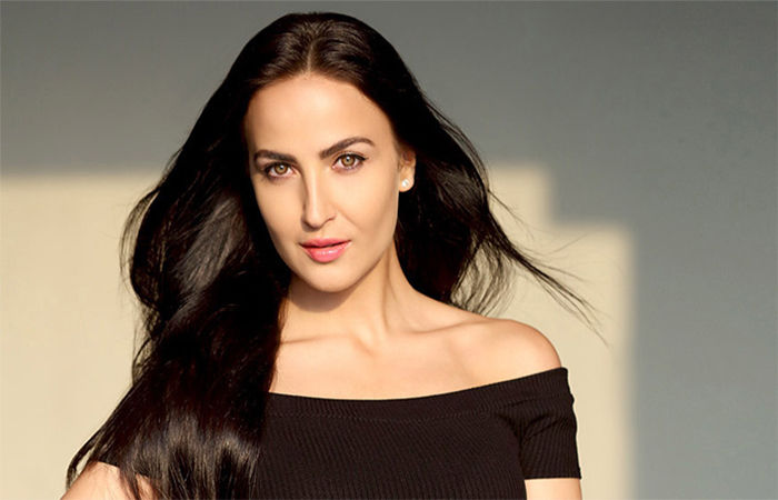 એલી એવરામ : વિદેશી સુંદરીને વહાલો 'દેશી' અવતાર