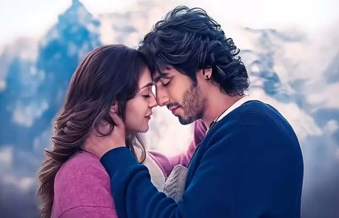 IMDBના ટોપ સેલિબ્રિટિઝની યાદીમાં 'સૈયારા'ની જોડી ચમકી, શાહરુખ ખાનને 'ઝટકો'