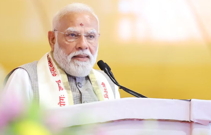 બેંગલુરુમાં PM મોદીના કાર્યક્રમ સ્થળથી 3 કિ.મી. દૂર વિસ્ફોટકો મળતા હડકંપ! એક શંકાસ્પદની અટકાયત