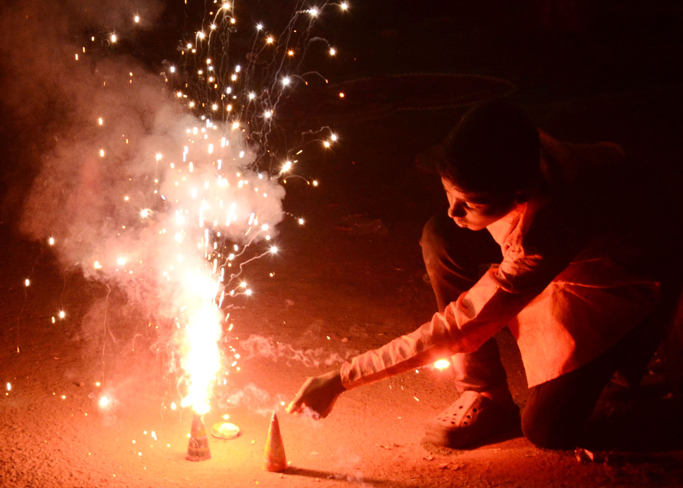 Gujarat government bans public firecracker bursting, permits it only between 8 pm and 10 pm