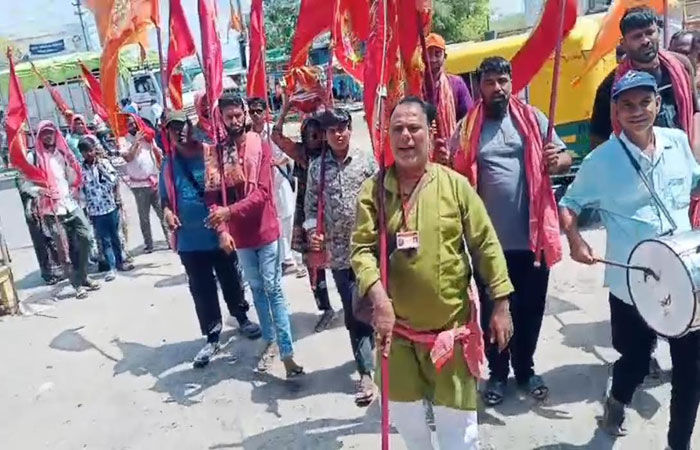 માંડલ પંથકમાં ચૈત્રી પૂનમે બહુચરાજી જતા પદયાત્રીઓનો ધસારો