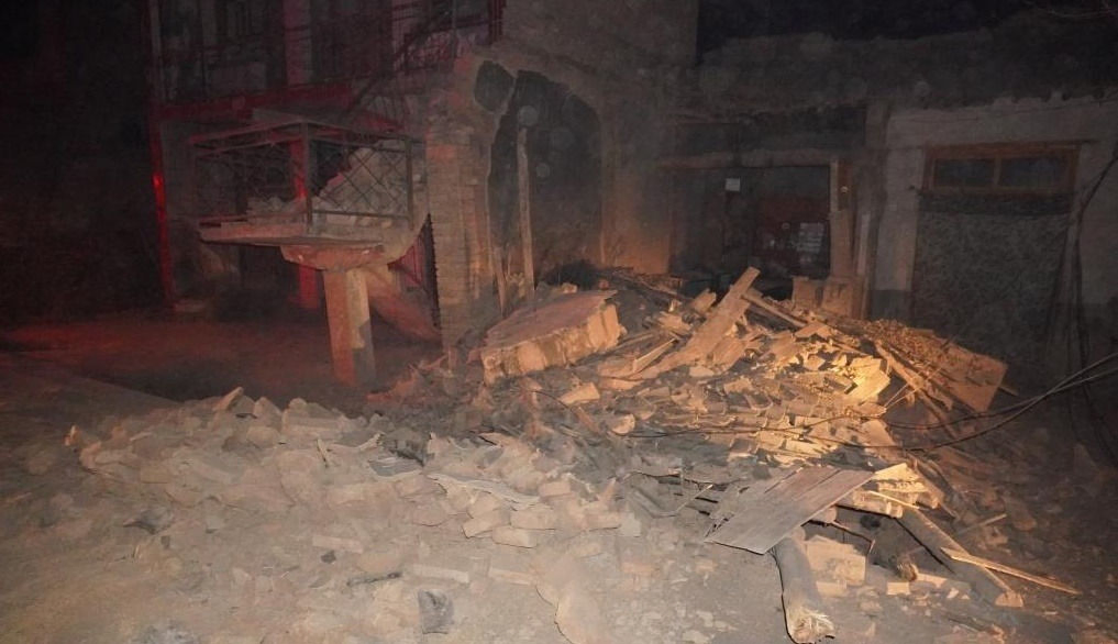 6.2 magnitude quake in China kills 111 people