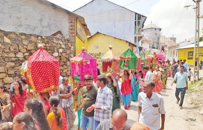 વિરમગામના મોટા ગોરૈયા ગામે ભરાતો રાંદલ માતાજીનો અનોખો મેળો