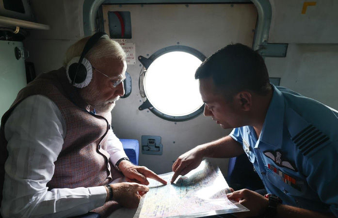 PM મોદીએ હિમાચલ પ્રદેશના પૂરગ્રસ્ત વિસ્તારનો હવાઈ સરવે કર્યો, રૂ. 1500 કરોડનું વળતર જાહેર